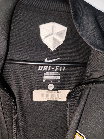 𝑽𝒆𝒔𝒕𝒆 𝑵𝑰𝑲𝑬 𝑻𝒂𝒊𝒍𝒍𝒆 𝑴